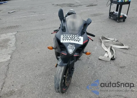 2019 Suzuki Gsx-R1000 из США, поврежденный, VIN JS1DM11R3K2100736